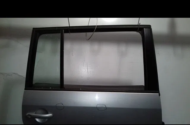 Porte arrière droite Volkswagen TOURAN (1T1, 1T2) 1.6 fsi (2003-2007) occasion