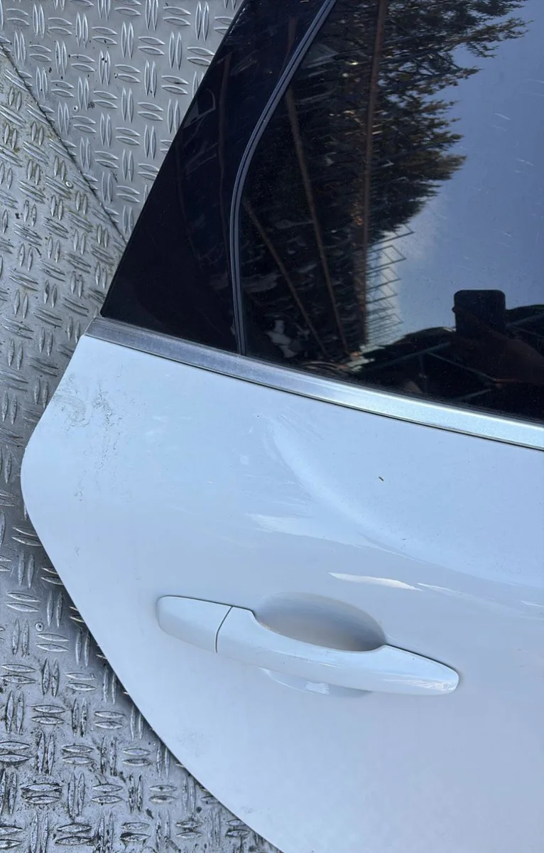 Porte arrière droite Volvo V40 3-5 portes (525) D2 (2012-2016) occasion