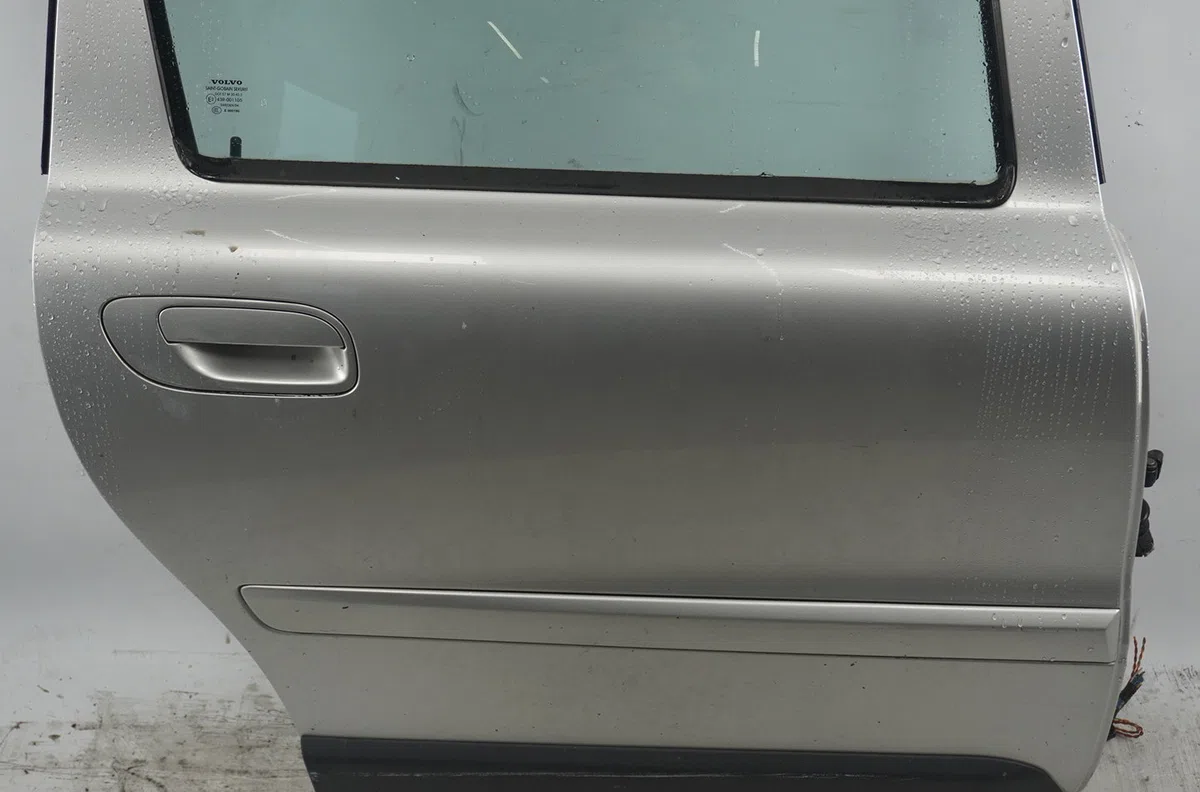 Porte arrière droite Volvo V70 II (285) D5 awd (2002-2007) occasion