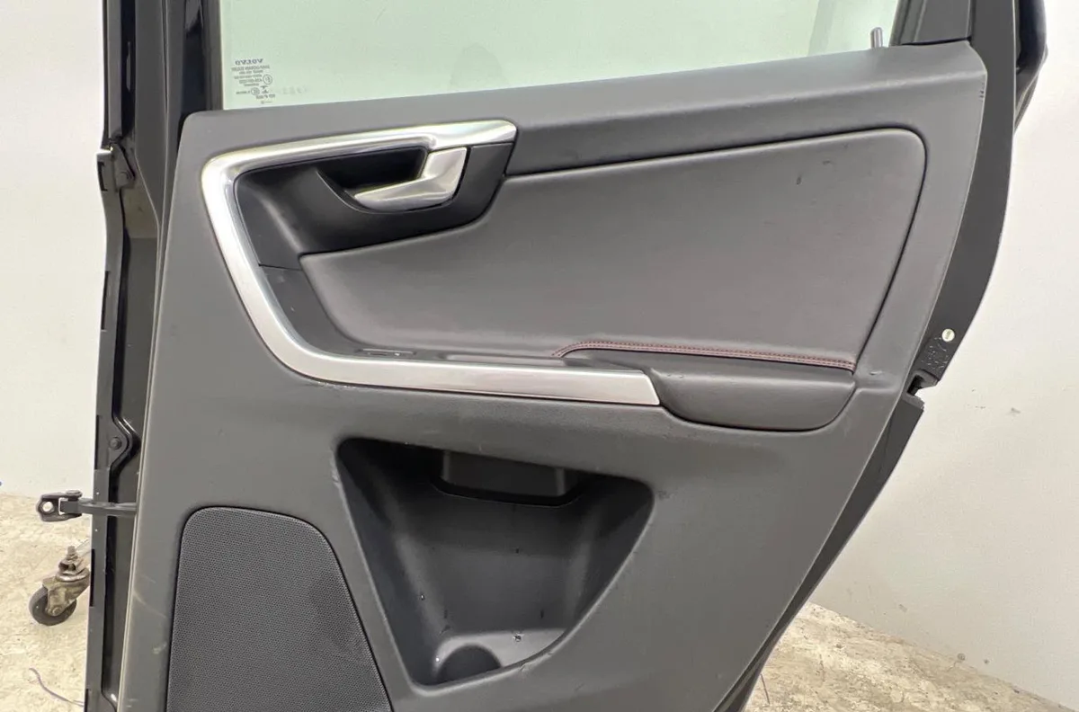 Porte arrière droite VOLVO XC 60 1 PHASE 2 occasion
