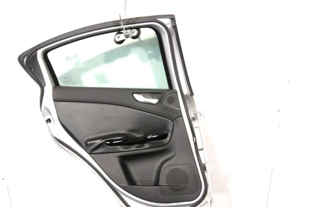 Porte arrière gauche Alfa romeo GIULIETTA (940_) 2.0 jtdm (940fxe1a, 940fxg11) (2010-2020) occasion