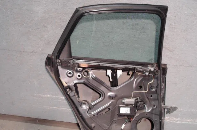 Porte arrière gauche AUDI A4 2  A4 2 PHASE 2 occasion