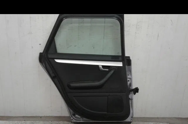 Porte arrière gauche Audi A4 B6 Avant (8E5) 1.9 tdi (2001-2004) occasion