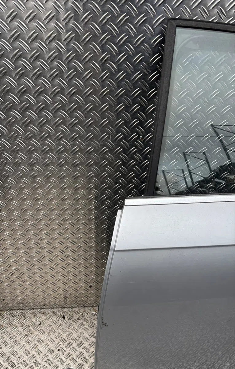 Porte arrière gauche Audi A6 C6 (4F2) 3.0 tdi quattro (2004-2006) occasion