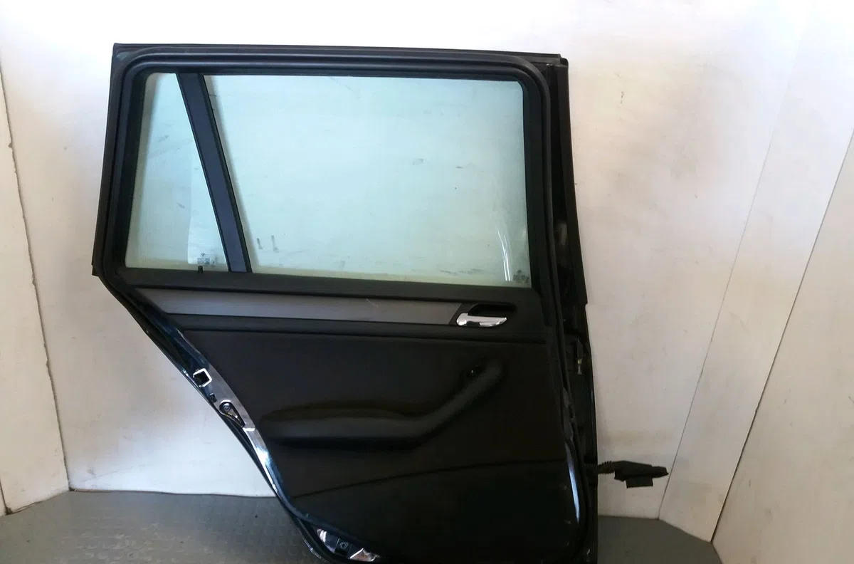 Porte arrière gauche Bmw 3 Touring (E46) 325 xi (2000-2005) occasion