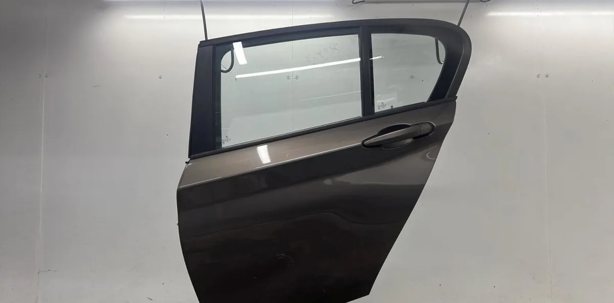 Porte arrière gauche BMW SERIE 1 F20 PHASE 1 occasion