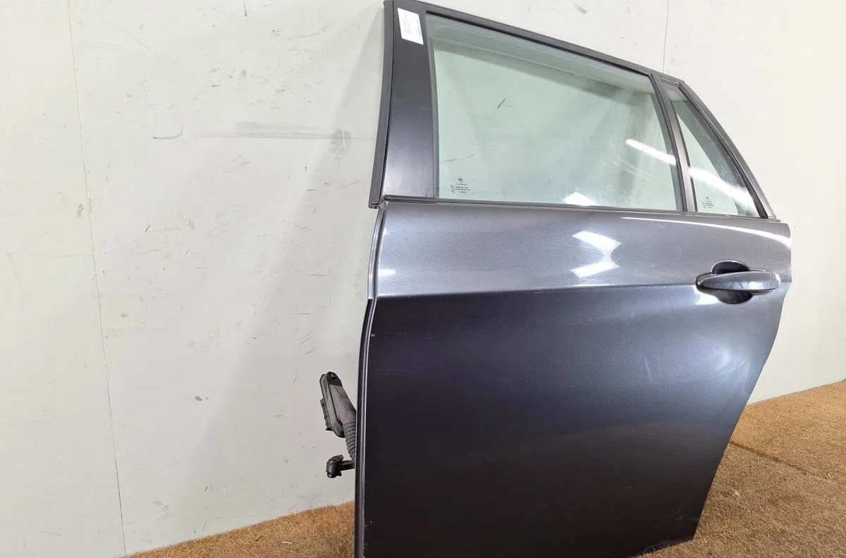 Porte arrière gauche BMW SERIE 3 E91  SERIE 3 E91 TOURING PHASE 1 BREAK occasion