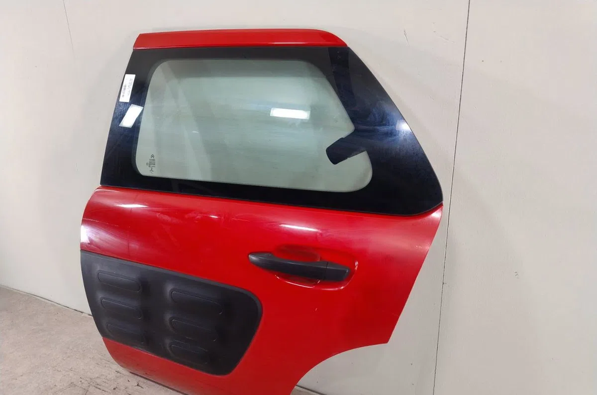 Porte arrière gauche Citroen C4 CACTUS 1.2 vti 75 - puretech 75 (2014) occasion