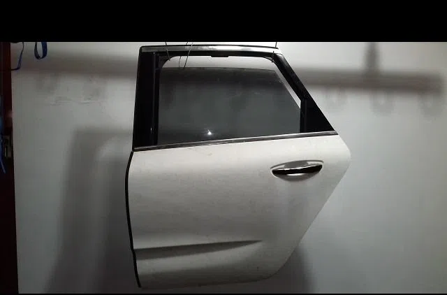Porte arrière gauche CITROEN C4 occasion