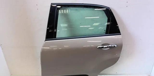 Porte arrière gauche Fiat 500L (351_, 352_) 1.3 d multijet (199lxy1a, 199lxy11) (2012) occasion