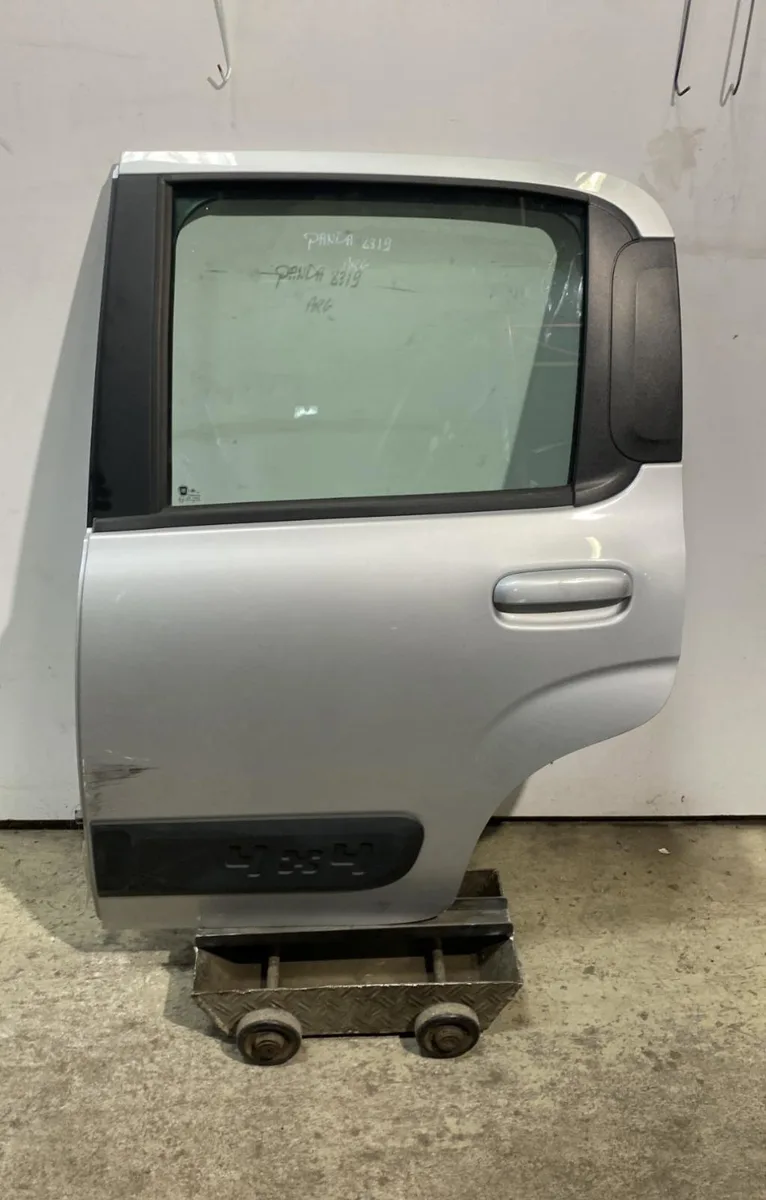 Porte arrière gauche Fiat PANDA (312_, 319_) 1.3 d multijet (312pxl1a) (2012) occasion