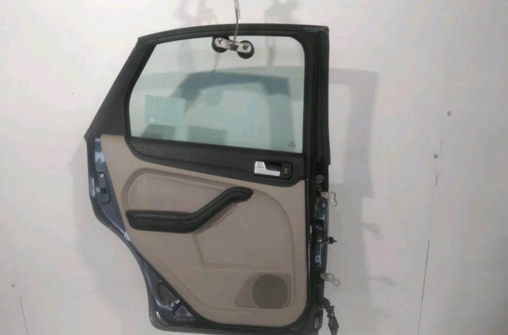 Porte arrière gauche Ford FOCUS II (DA_, HCP, DP) 1.6 ti (2004-2012) occasion