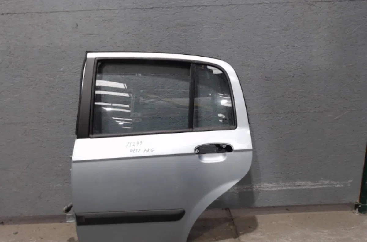 Porte arrière gauche HYUNDAI GETZ  GETZ PHASE 1 occasion