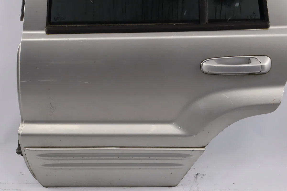 Porte arrière gauche Jeep GRAND CHEROKEE II (WJ, WG) 2.7 crd 4x4 (2001-2005) occasion
