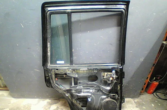 Porte arrière gauche JEEP GRD CHEROKEE 1996 occasion