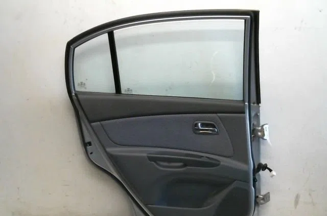 Porte arrière gauche KIA RIO 1.2I - 85 - STOP&GO MOTION occasion