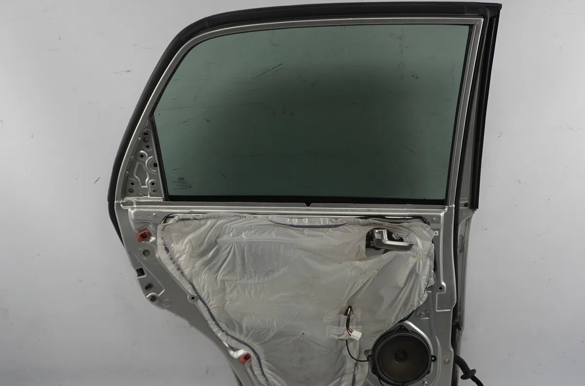 Porte arrière gauche Kia SPORTAGE II (JE_, KM) 2.0 i 16v (2004) occasion