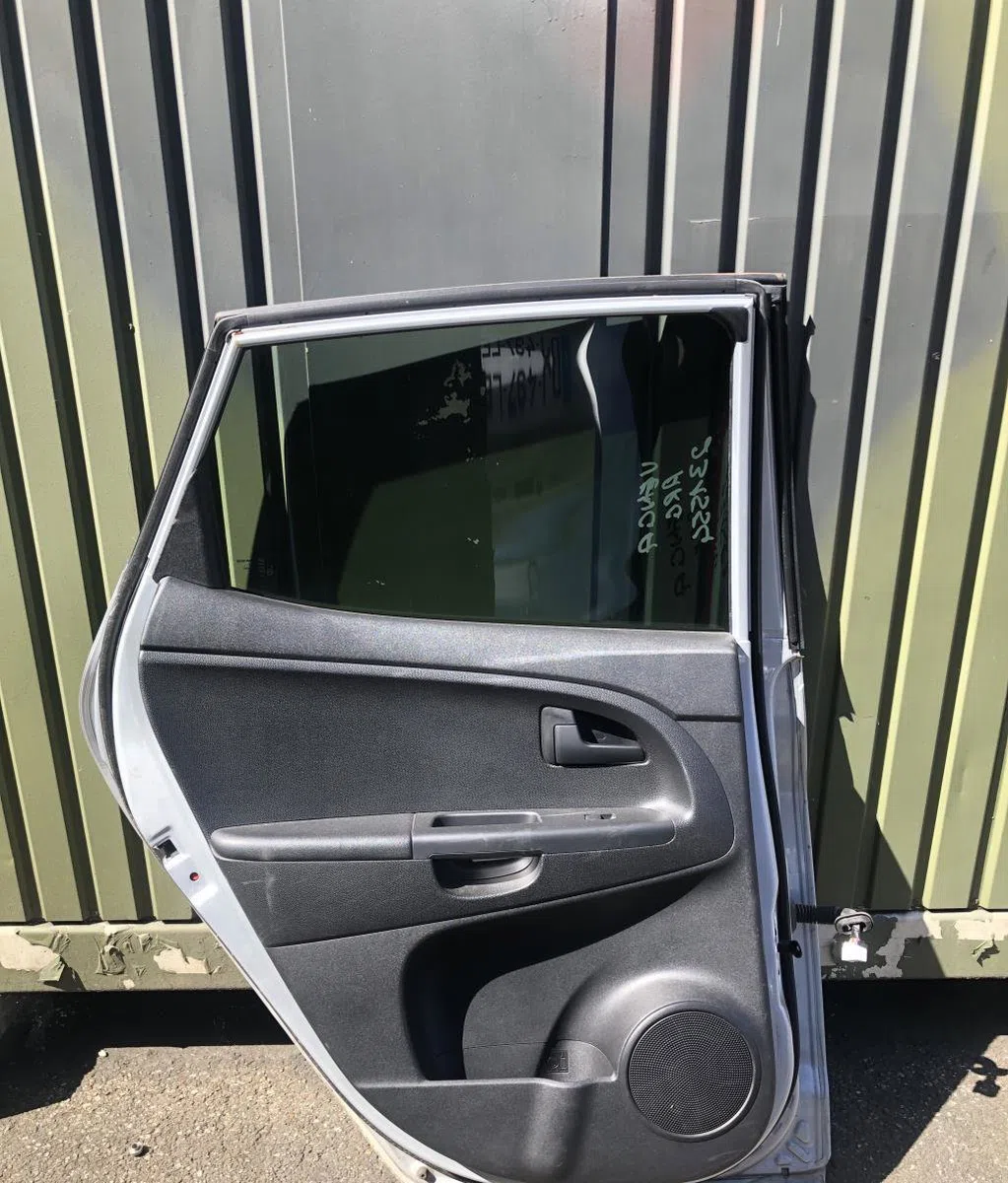 Porte arrière gauche Kia VENGA (YN) 1.4 crdi 75 (2010) occasion