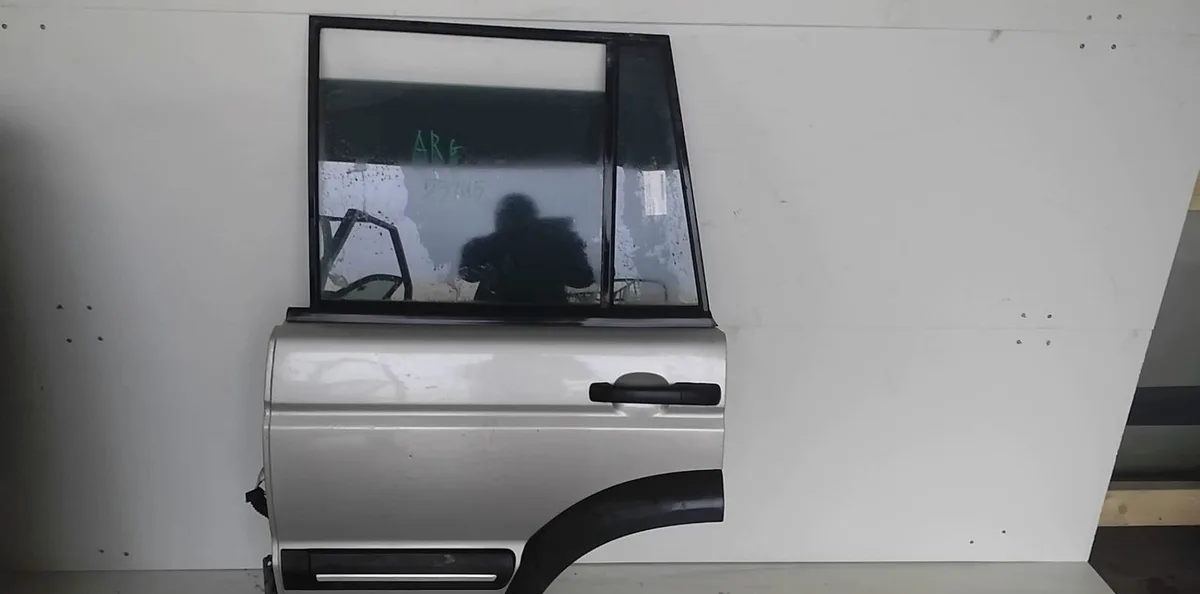 Porte arrière gauche Land rover DISCOVERY II (L318) 2.5 td5 4x4 (1998-2004) 5 portes occasion