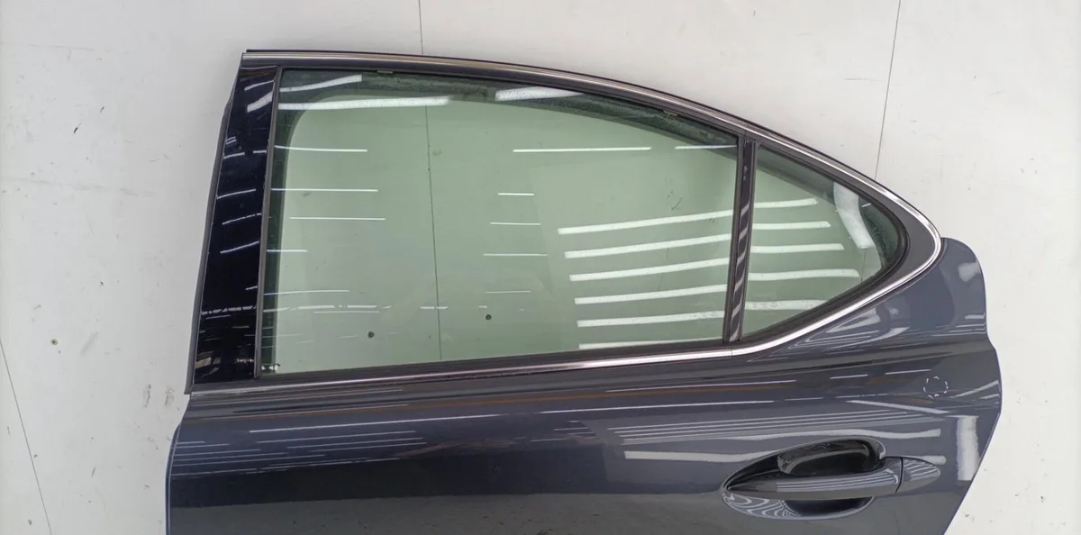 Porte arrière gauche LEXUS IS 2 PHASE 1 occasion