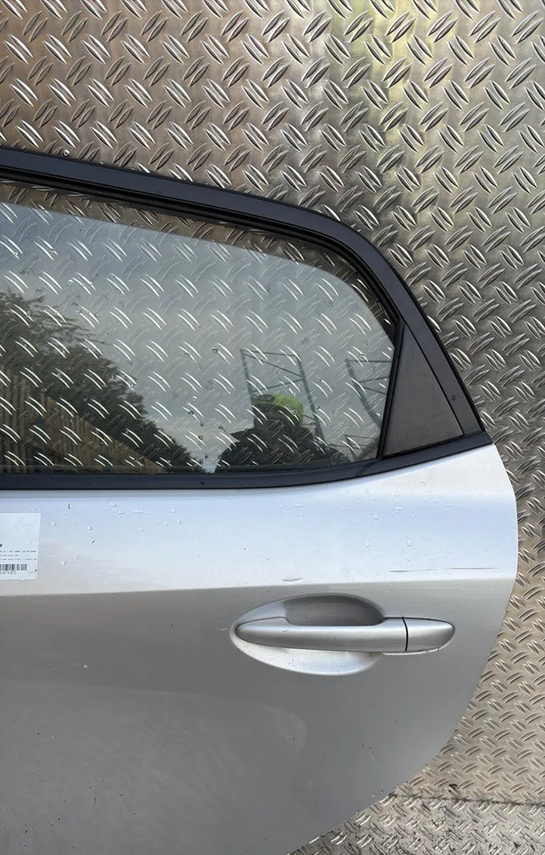 Porte arrière gauche Mazda 2 (DE_, DH_) 1.4 mzr-cd (2008-2015) occasion