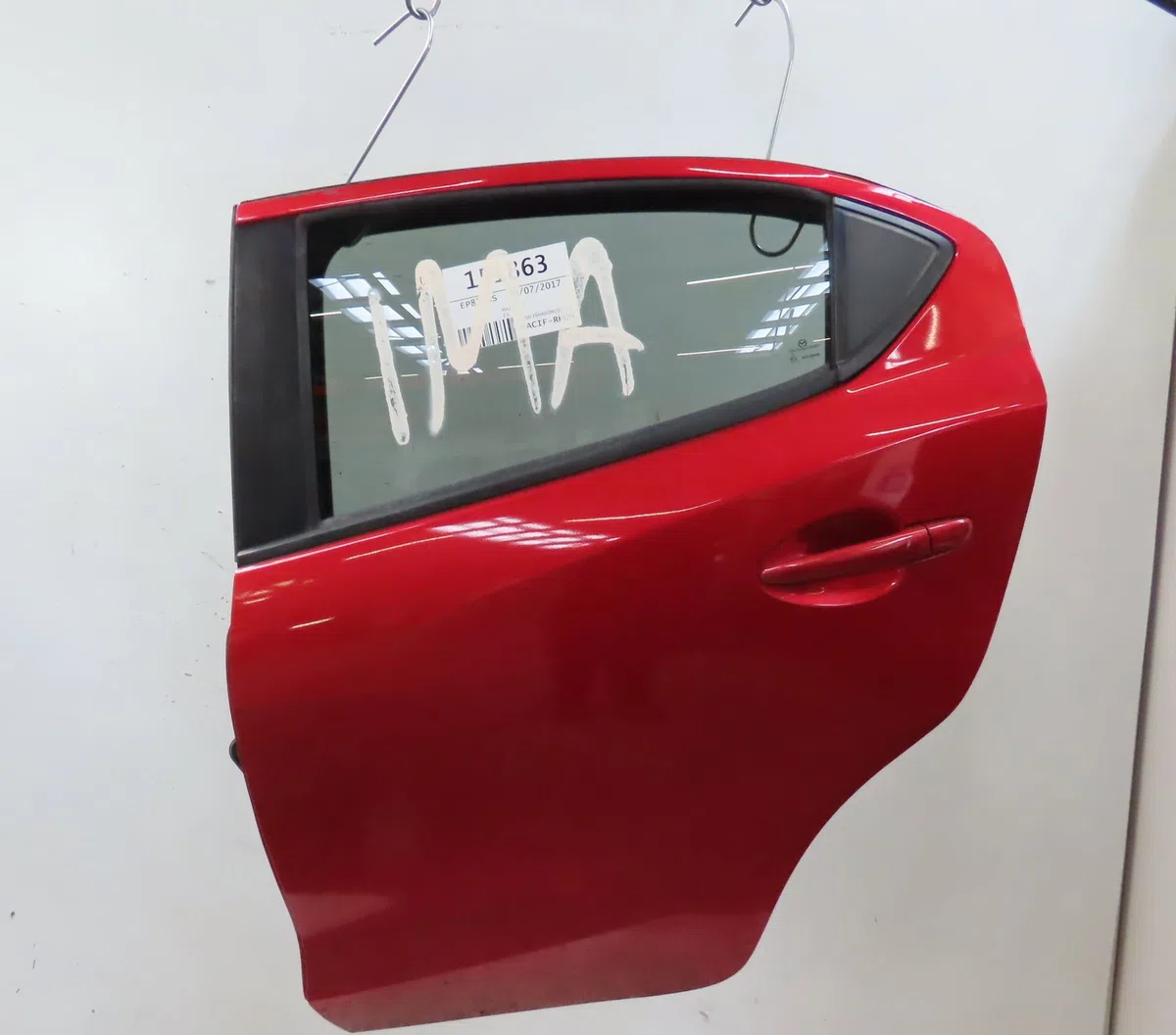 Porte arrière gauche Mazda 2 (DL, DJ) 1.5 skyactiv-g (djlfs) (2014) occasion
