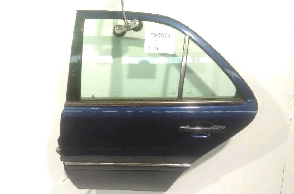 Porte arrière gauche Mercedes-benz CLASSE C (W202) C 180 (202.018) (1993-2000) 4 portes occasion