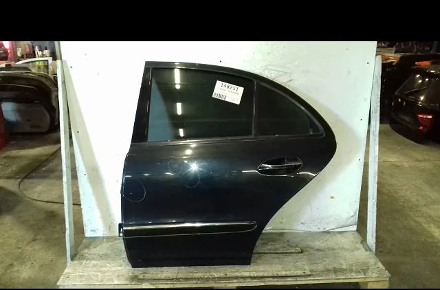 Porte arrière gauche Mercedes-benz CLASSE E (W211) E 220 cdi (211.006) (2002-2008) occasion