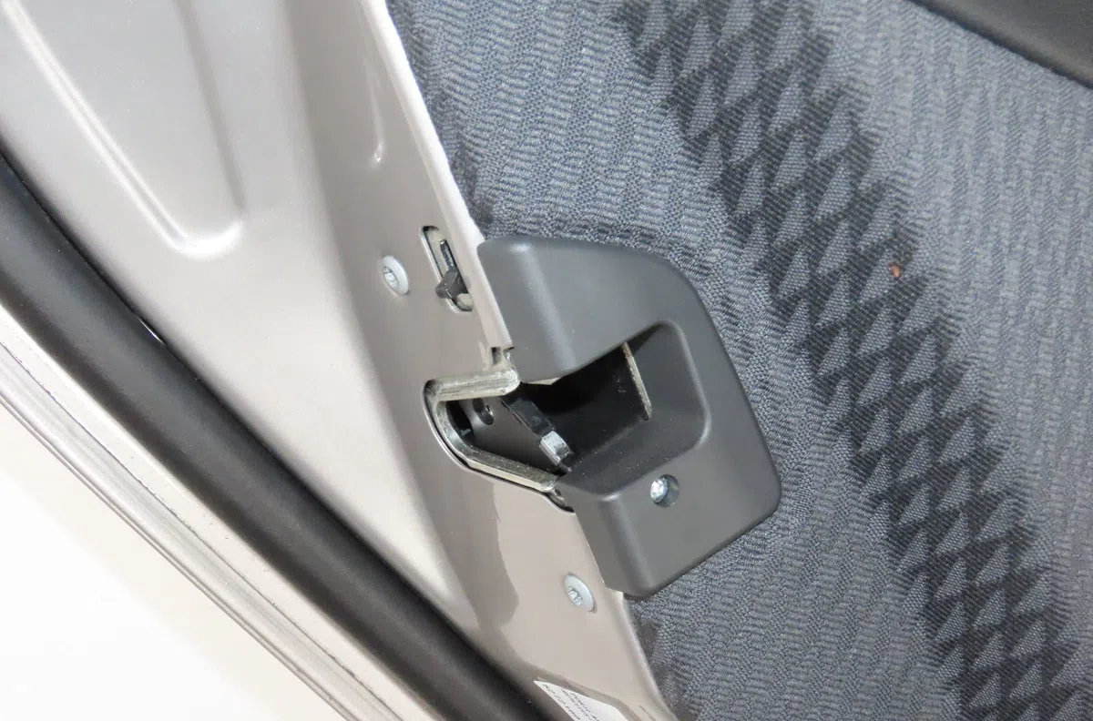 Porte arrière gauche Mercedes-benz CLASSE E (W211) E 320 cdi (211.026) (2002-2008) occasion