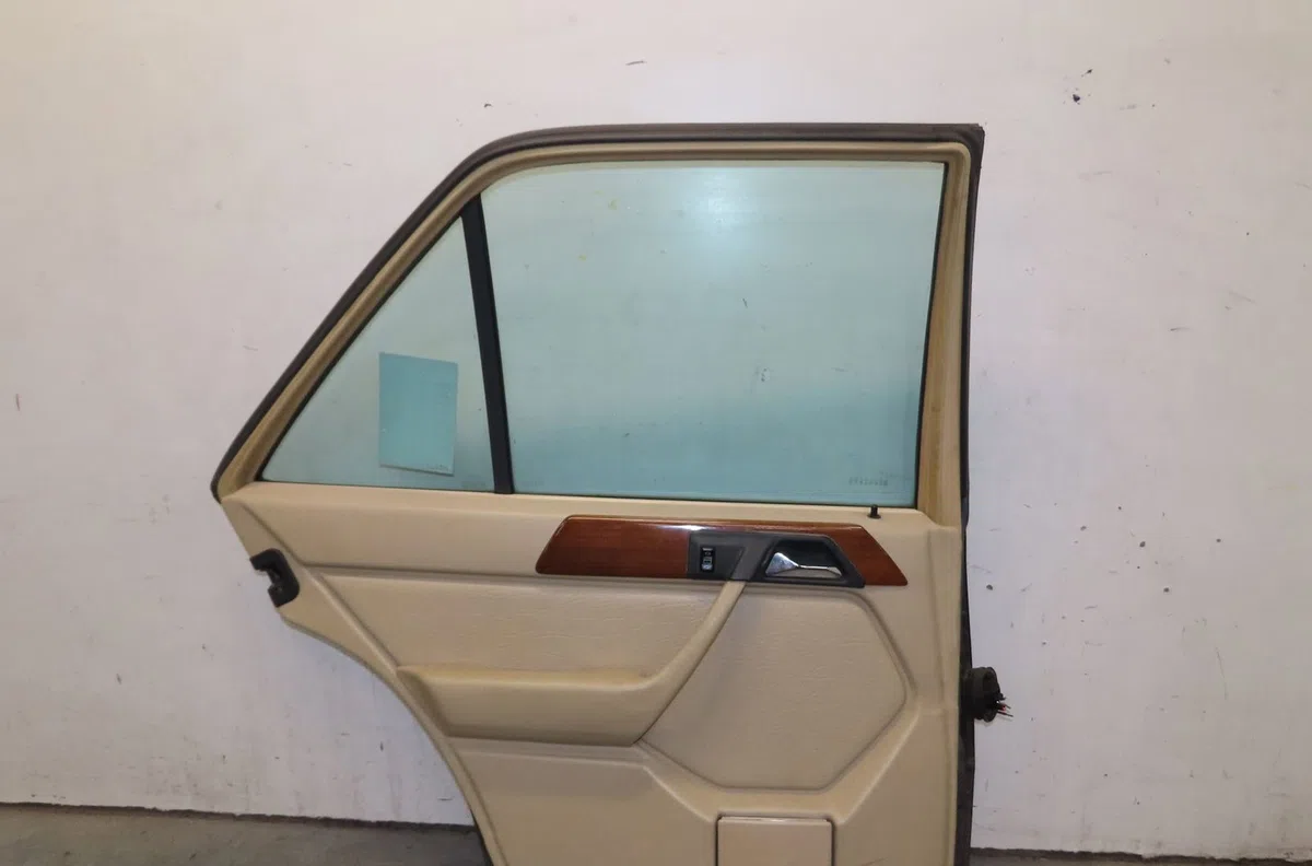 Porte arrière gauche Mercedes-benz CLASSE S (W126) 300 se, sel (126.024, 126.025) (1986-1991) occasion