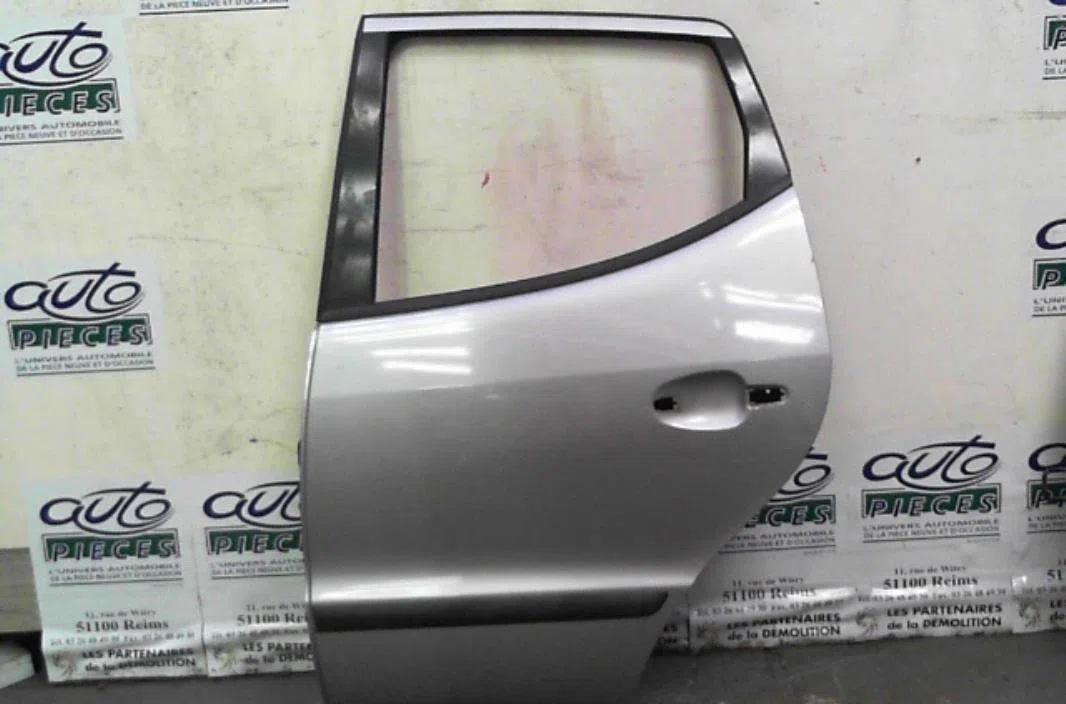 Porte arrière gauche MERCEDES CLASSE A 168  CLASSE A 168 PHASE 1 occasion