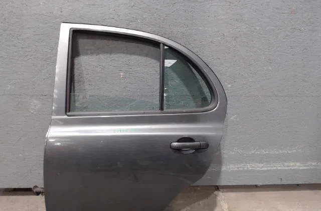 Porte arrière gauche NISSAN MICRA 3  MICRA 3 PHASE 1 occasion