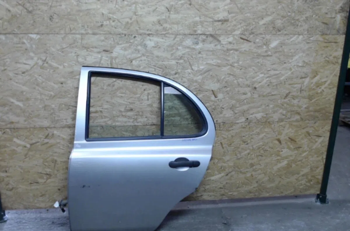 Porte arrière gauche Nissan MICRA III (K12) 1.5 dci (2003-2010) occasion