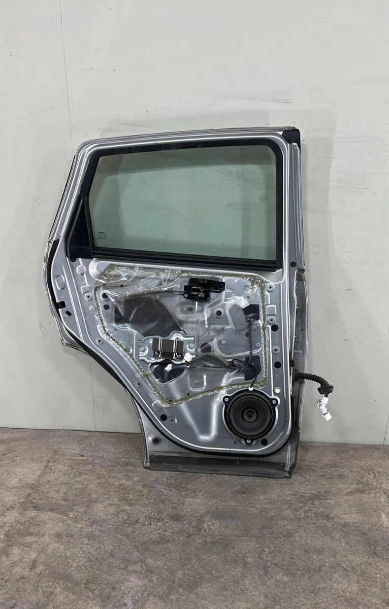 Porte arrière gauche Nissan QASHQAI - QASHQAI 2 I (J10, NJ10, JJ10E) 2.0 dci (2007-2013) occasion