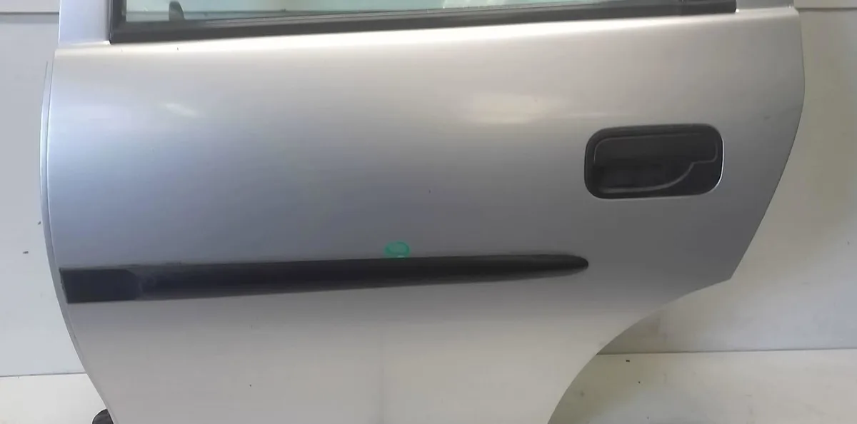 Porte arrière gauche Opel CORSA B (S93) 1.2 i 16v (f08, f68, m68) (1998-2000) 5 portes occasion