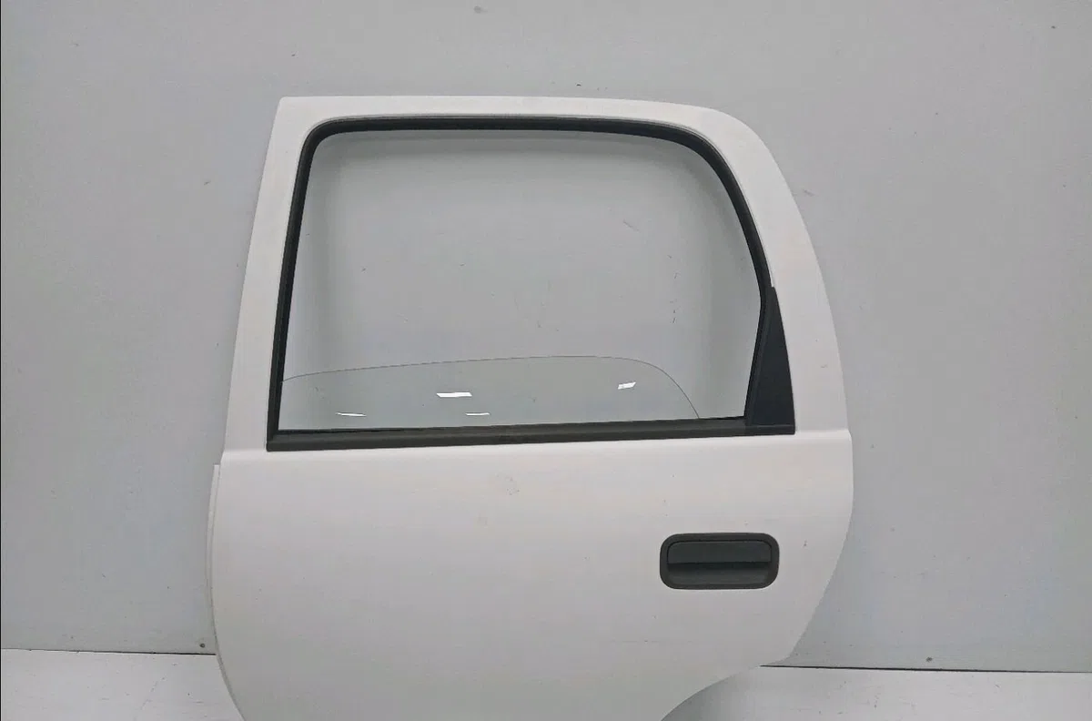 Porte arrière gauche Opel CORSA B (S93) 1.5 d (f08, f68, m68) (1993-2000) occasion