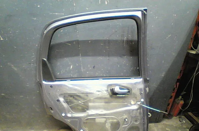Porte arrière gauche Opel CORSA C (X01) 1.3 cdti (f08, f68) (2003-2009) occasion