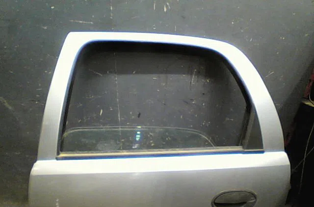 Porte arrière gauche Opel CORSA C (X01) 1.7 dti (f08, f68) (2000-2009) 5 portes occasion