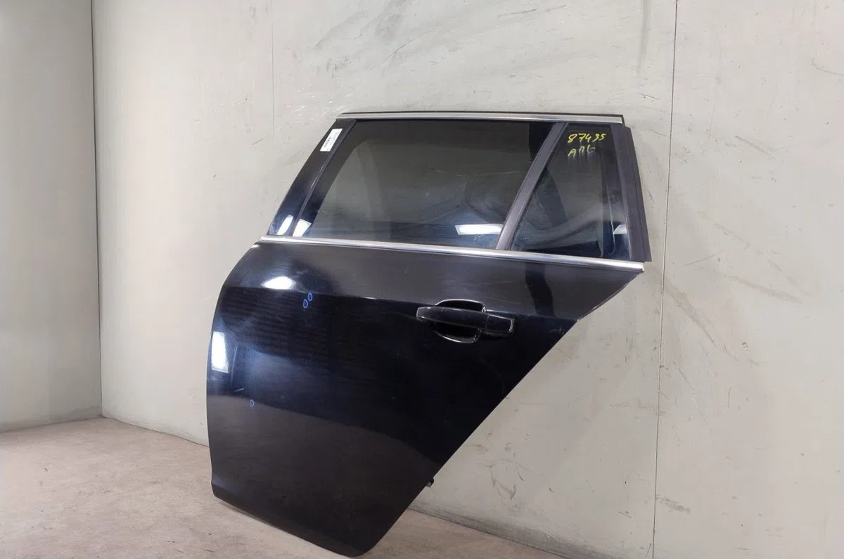 Porte arrière gauche OPEL INSIGNIA 1  INSIGNIA 1 PHASE 1 BREAK occasion