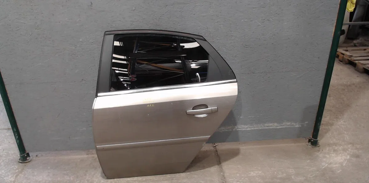 Porte arrière gauche OPEL VECTRA C  VECTRA C PHASE 1 occasion