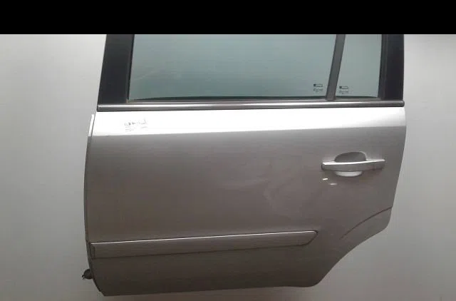 Porte arrière gauche Opel ZAFIRA - ZAFIRA FAMILY B (A05) 1.9 cdti (m75) (2005-2015) occasion