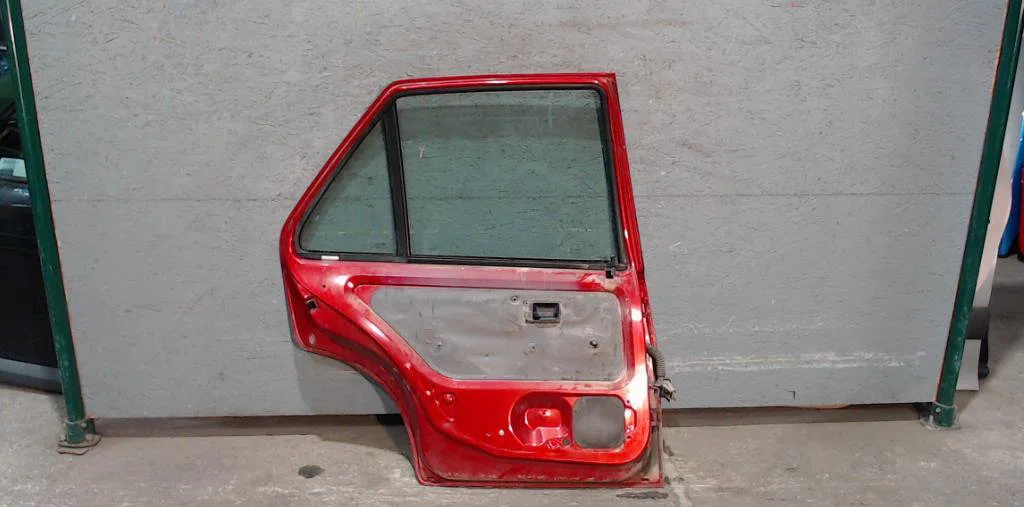 Porte arrière gauche Peugeot 106 II (1A_, 1C_) 1.4 i (1996-2004) occasion
