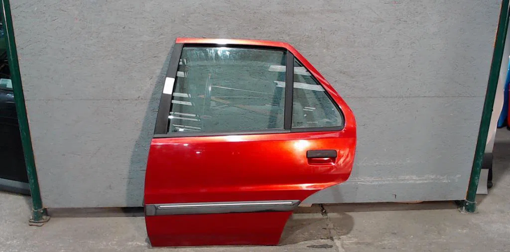Porte arrière gauche Peugeot 106 II (1A_, 1C_) 1.4 i (1996-2004) occasion