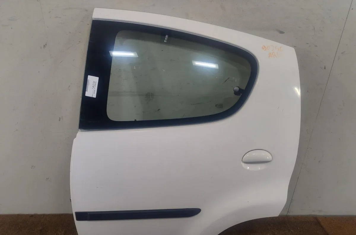 Porte arrière gauche PEUGEOT 107  107 PHASE 1 occasion