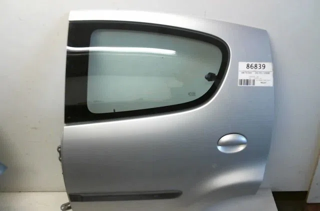 Porte arrière gauche Peugeot 107 (PM_, PN_) 1.4 hdi (2005-2014) occasion