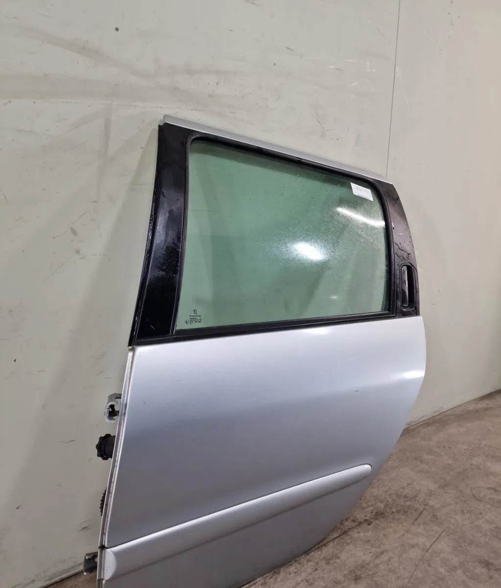 Porte arrière gauche PEUGEOT 206  206 PHASE 2 BREAK occasion