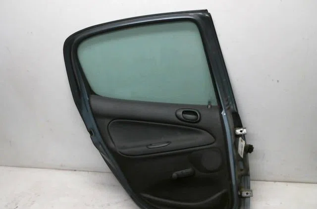 Porte arrière gauche Peugeot 206 3-5 portes (2A-C) 1.4 hdi eco 70 (2001-2009) 5 portes occasion