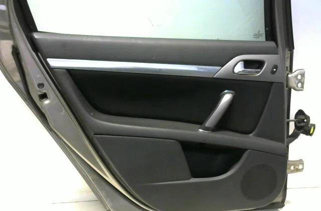 Porte arrière gauche Peugeot 407 SW (6E_) 2.0 hdi 135 (2004-2010) occasion