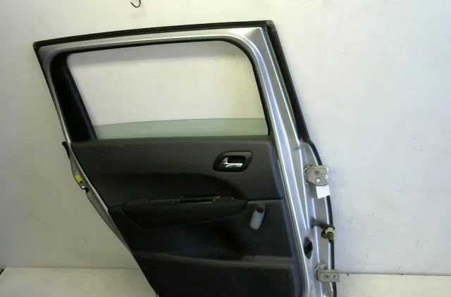 Porte arrière gauche Peugeot 5008 (0U_, 0E_) 1.6 hdi (2010-2017) occasion