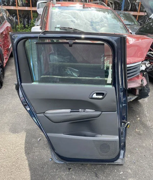 Porte arrière gauche Peugeot 5008 (0U_, 0E_) 2.0 hdi 136 - bluehdi 136 (2012-2017) occasion